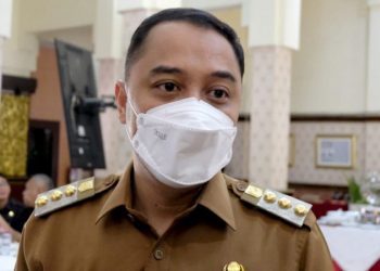 Awasi Penerapan Perda Kawasan Tanpa Rokok, Wali Kota Eri Cahyadi Minta Satpol PP Keliling