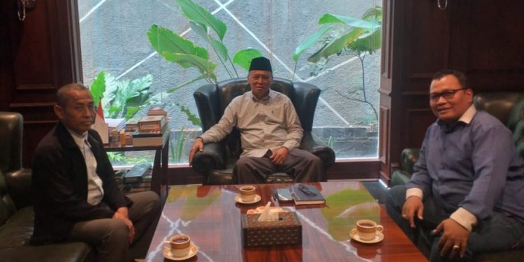 POLRI : BADAI PASTI BERLALU.