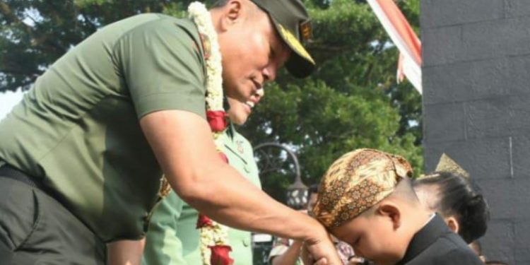 Pesan Pangdam IV/Diponegoro Saat Berkunjung Ke Korem 073/MKT: “Jadilah Prajurit Yang Dicintai dan Mencintai Rakyat”