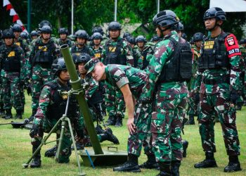 Tim Waslat Dari Slatad Kunjungi Yonif R 400/BR