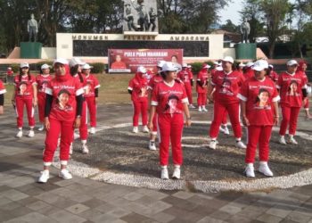 Senam Sicita berlaga di Monumen Ambarawa.