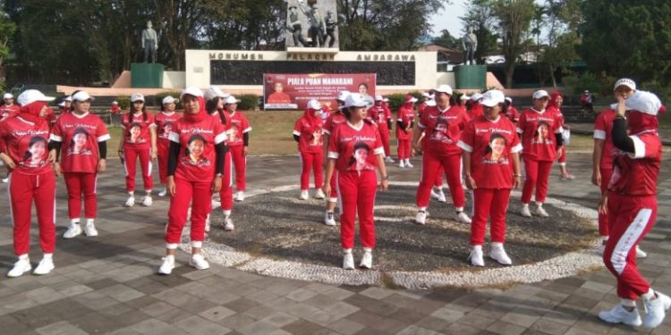 Senam Sicita berlaga di Monumen Ambarawa.