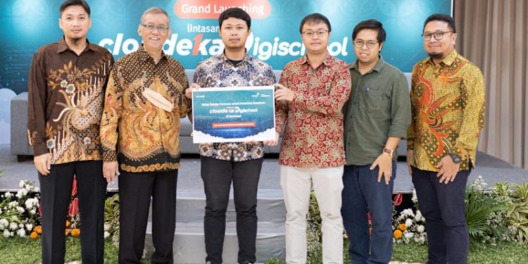 Program CSR Lintasarta Cloudeka Digischool Hadirkan Kurikulum Gratis Bersertifikasi global