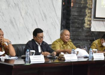Pemkot Surabaya Menerima Kunjungan Kerja dari Anggota Komisi IX DPR RI di Ruang Majapahit