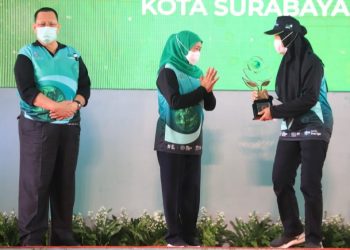 Wali Kota Surabaya Eri Cahyadi juga Berhasil Meraih Pembina Proklim Terbaik