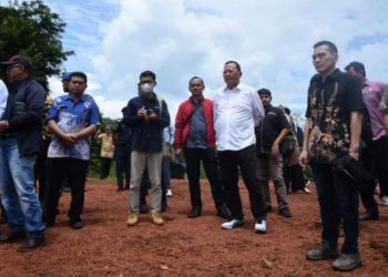 Ketua Komisi IV DPR RI, Sudin Bersama Dirjen Gakkum, Dan Kementerian KLHK RI: Meninjau Lokasi Bekas Tambang Bauksit 
