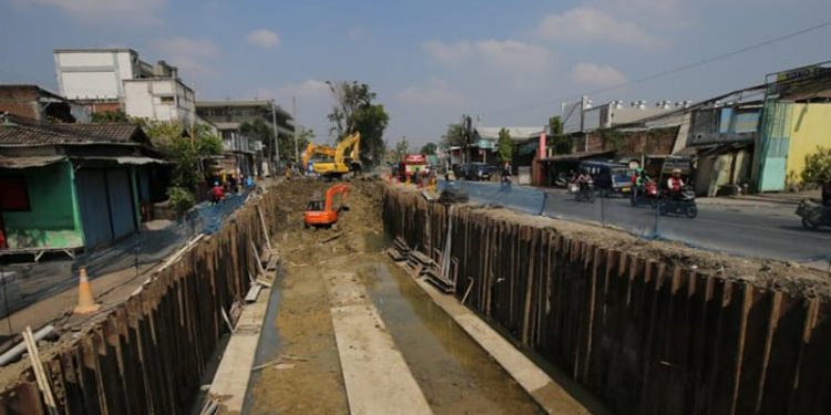 Pemkot Surabaya Menargetkan 55 Titik Crossing di Surabaya Selesai pada November 2022