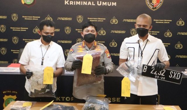 Tim Gabungan Subdit Jatanras Ditreskrimum dan Ditpolair Polda Metro Jaya Menangkap 3 Pelaku Oembunuhan Sopir Go Car