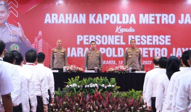 Kapolda Metro Memberikan Arahan kepada Personel Reserse