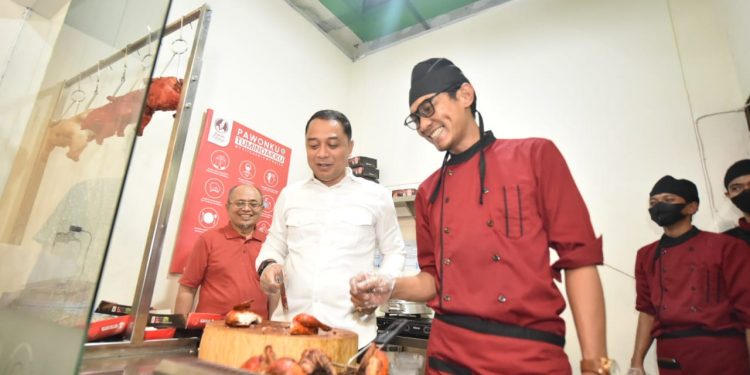 Wali Kota Surabaya Melaunching Outlet Usaha Mikro Kecil dan Menengah