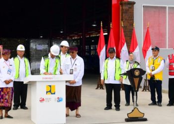 Presiden RI Joko Widodo (Jokowi) didampingi Ibu Iriana Jokowi Meresmikan Tempat Pengolahan Sampah Terpadu 