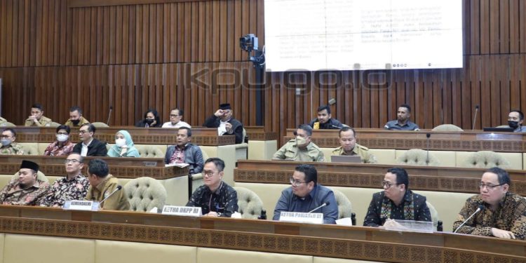 KPU Kembali Mengikuti Rapat Kerja Bersama Komisi II DPR, Kemendagri Serta Bawaslu Dan DKPP