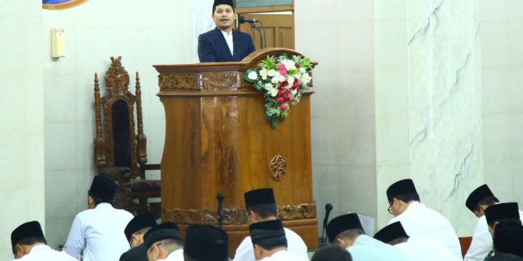 Wakapolri dan Pejabat Utama Polri Salat Idulfitri di Masjid Al Ikhlas
