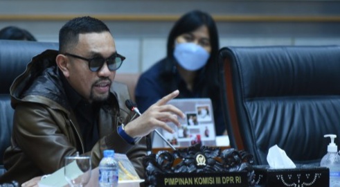 WAKIL KETUA KOMISI III KASUS BRIN DISELESAIKAN SECARA RESTORATIVE JUSTICE