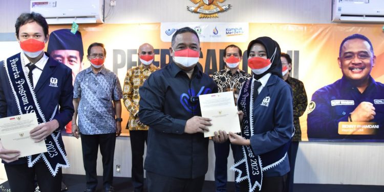 Lepas 118 PMI ke Jepang, Kepala BP2MI Sentil Bahaya Perdagangan Orang