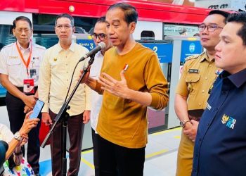 Presiden Jokowi Menyebut Bahwa Pembangunan Moda Transportasi LRT InI Merupakan Yang Pertama Kali di Indonesia