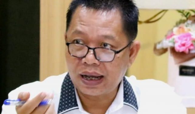 Pemerintah Kota Membagikan Bendera Merah Putih Kepada Warga Sebanyak 10.000 Helai