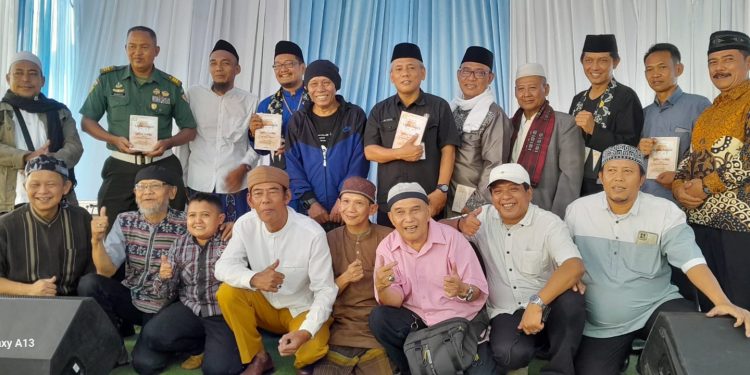 Pesantren Al-Faaqih Luncurkan Buku, Abah Sandi Pejuang Kehidupan Dari Banjaran Pucung