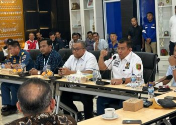 Bustami Memastikan Bahwa Tenaga Kuli Bongkar Muat (TKBM) Pelabuhan Masih Sangat Dibutuhkan