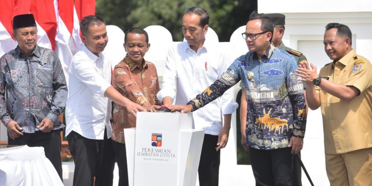 Presiden Jokowi Resmikan Jembatan Otista Bogor