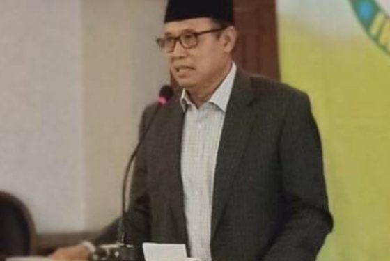 Demokrasi Tanpa Etika Politik Membuat Para Elit Lupa Daratan