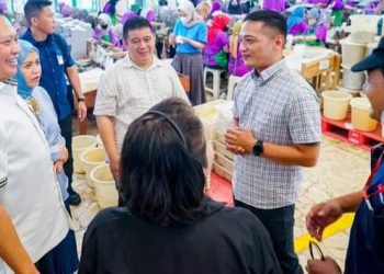 Kunjungi Pabrik Rokok Sampoerna Purbalingga, Ketua MPR RI Bamsoet Dorong Peningkatan Pemasukan Cukai Hasil Tembakau