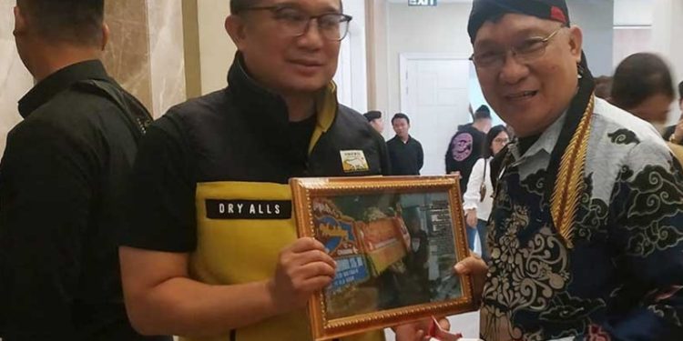 Jalin Persaudaraan dengan Umat Kristen, Erwin Aksa: Golkar Partainya Pekerja Semua Umat