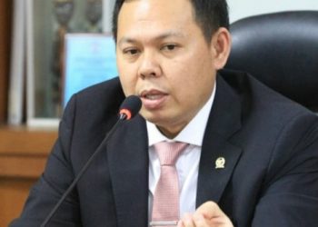 Wakil Ketua DPD RI Sultan Desak Pemerintah Percepat Pemulihan Akses Transportasi di Sumbar