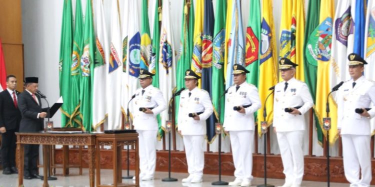 Mendagri Resmi Lantik 5 Penjabat Gubernur