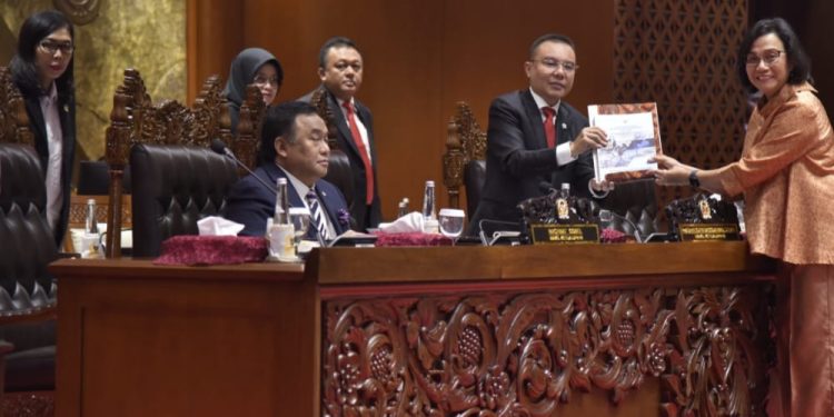 DPR RI Bahas Target Pertumbuhan Ekonomi 2025 dan Visi Indonesia Emas 2045