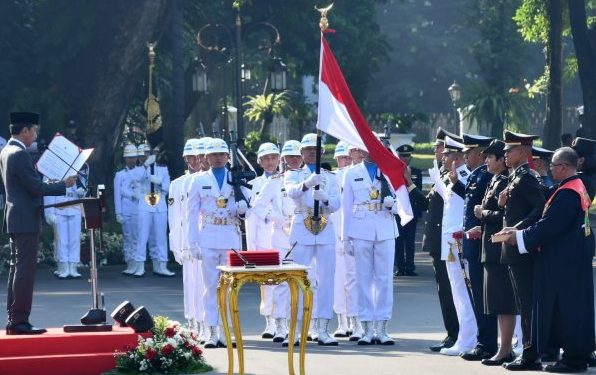 Presiden Jokowi Lantik 906 Perwira Remaja TNI-Polri pada Upacara Praspa 2024