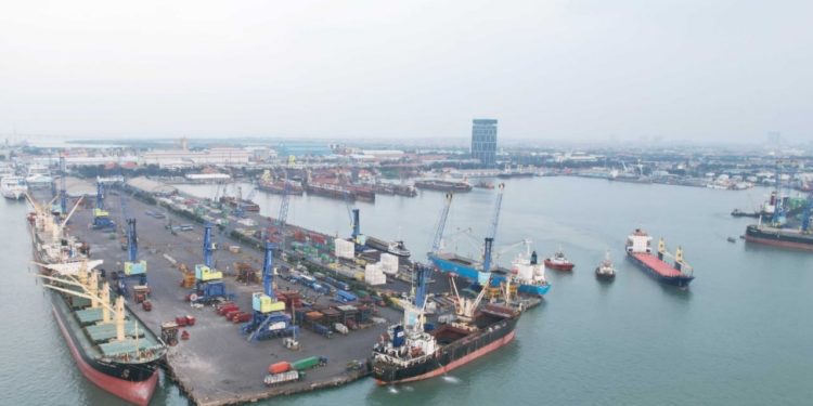 Pelindo Catatkan Kenaikan 14 Juta Ton Arus Barang Pada Semester I 2024