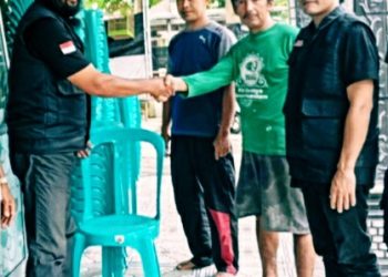 Relawan Laskar 03 Salatiga Berbagi