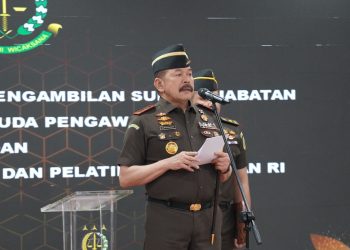 Jaksa Agung Lantik JAMWAS dan Kepala Badiklat Kejaksaan RI