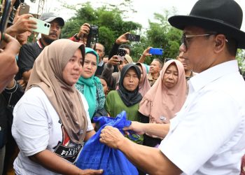 Tinjau Lokasi Pengungsian di Sukabumi, Mendes Yandri: Dana Desa Boleh untuk Kedaruratan