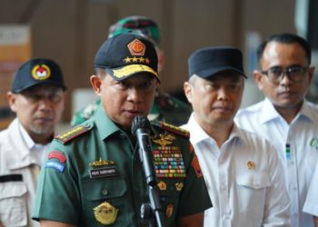 Panglima TNI dan Kapolri Tinjau Kesiapan Pelabuhan Merak dalam Menyambut Nataru 2025
