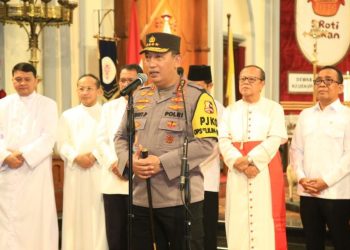 Kapolri Cek Kesiapan Gereja Katedral Jakarta Jelang Misa Malam Natal
