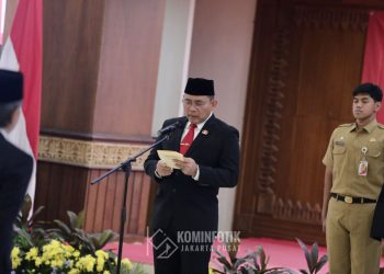 Walikota Lantik Delapan Dewan Kota Jakarta Pusat Periode 2024-2029