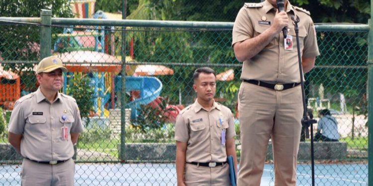 Pemkot Jakpus Gelar Penertiban PKL dan Parkir Liar di Cempaka Putih Raya