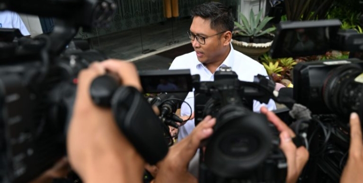 Banyak Terobosan dan Capaian, Presiden Prabowo Instruksikan Jajaran Perbaiki Dinamika Komunikasi dengan Masyarakat