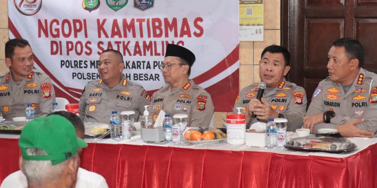 Tegas Tapi Humanis! Polisi dan Warga RW 010 Karang Anyar Satukan Suara Demi Jakarta Aman