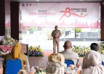 Wali Kota Jakpus Serahkan Akta Badan Hukum untuk Koperasi Merah Putih dan PKK Rosella