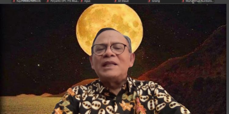 Ketua Dewan Pers Tutup Seminar Nasional PJS di Palu, Soroti Masa Depan Pers Siber