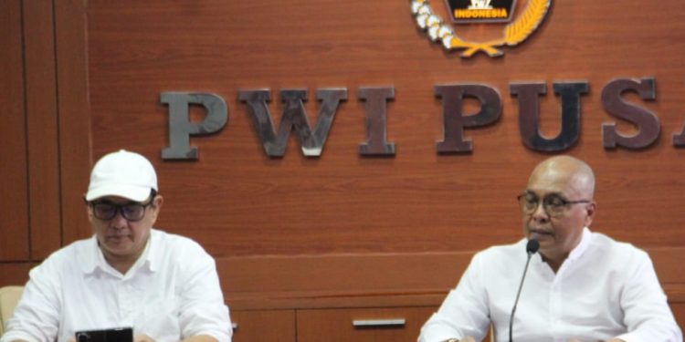 PWI Pusat Prihatin Pencabutan Kartu Liputan Istana Wartawan CNN Indonesia