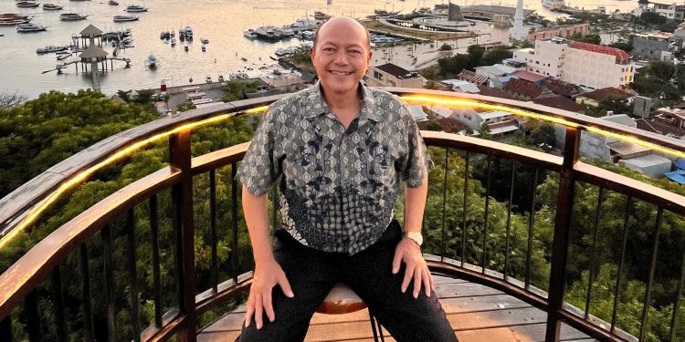 PERAN AUDIT KEUANGAN NEGARA DALAM KASUS PENGADAAN USER TERMINAL SATELIT SLOT ORBIT 123°BT:ANTARA KERUGIAN AKTUAL DAN ESTIMASI POTENSIALProf. Dr. Dadang Suwanda, SE., MM., M.Ak., Ak., CAGuru Besar Institut Pemerintahan Dalam Negeri (IPDN) Praktisi Keuangan Negara dan Saksi Ahli Audit Keuangan Negara