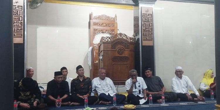 Lurah Baru Krukut, H. Rudi Kartono Wibowo SE Perkenalkan Diri dan Paparkan Visi Kerja di Hadapan Warga RW 03