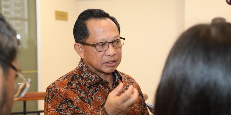 Mendagri: 106 Ribu Pakaian Baru Akan Disalurkan ke Warga Terdampak Bencana di Sumatra