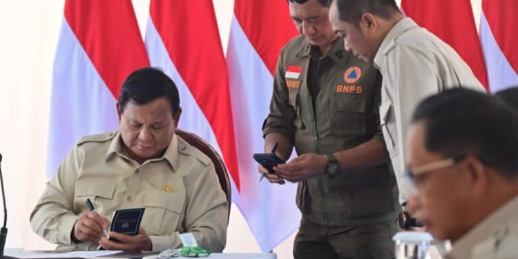 Presiden Prabowo Tegaskan Pemerintah Tangani Bencana Secara Serius dan Terbuka terhadap Bantuan Publik