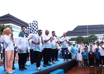 Ribuan Warga Banten Meriahkan Jalan Sehat HPN 2026, Antusias Sambut Kedatangan Presiden Esok