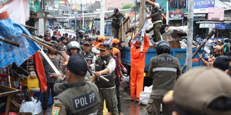 Arifin Tinjau Tanah Abang Jelang Ramadan, Tegaskan Penertiban Parkir Liar dan PKL